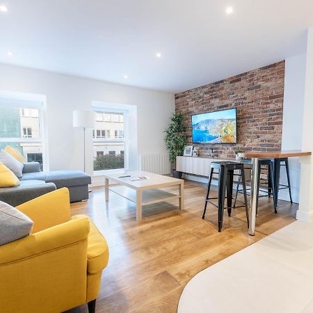 Modern Canal View Home, In City Centre, Sleeps 8 ゴールウェイ エクステリア 写真