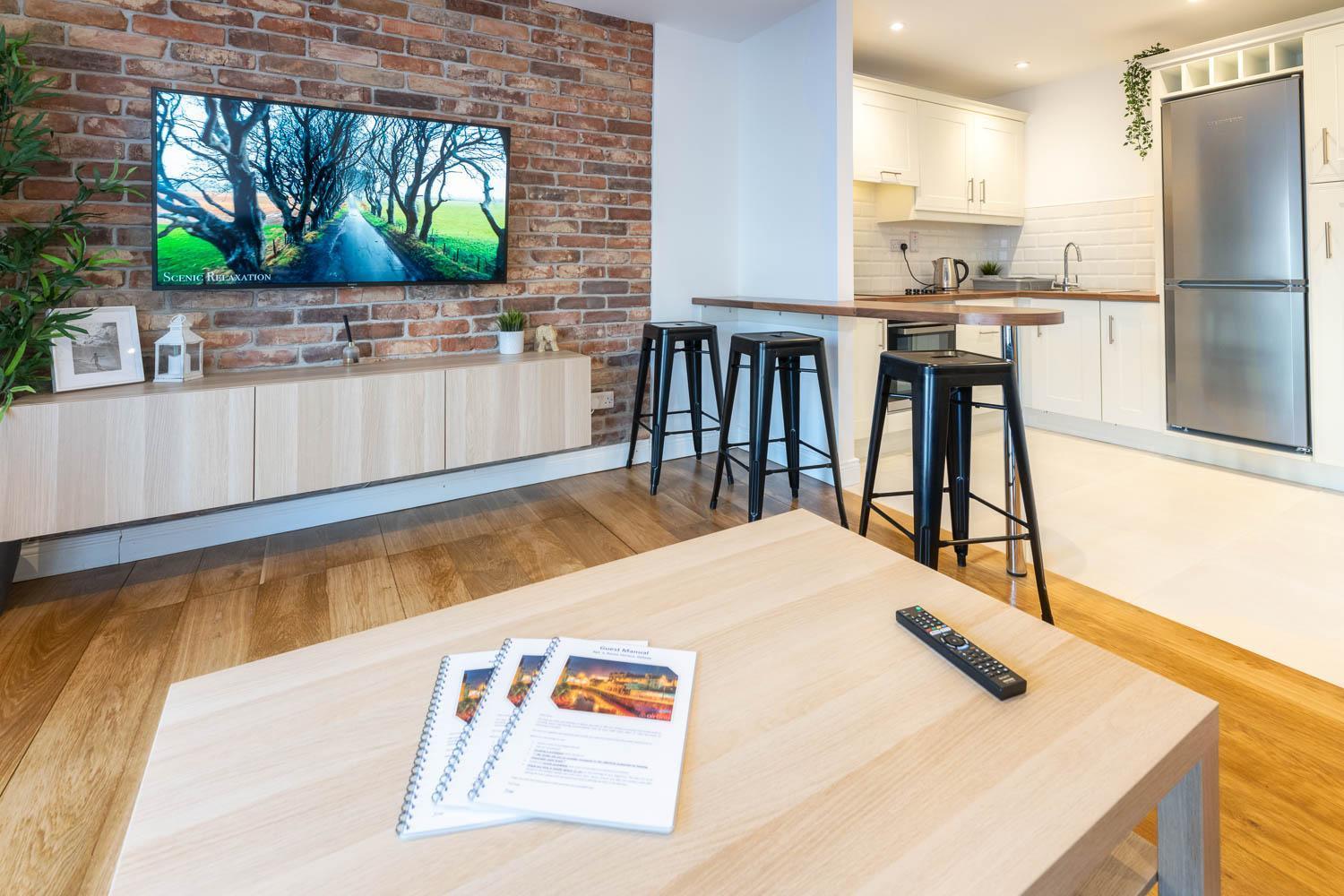 Modern Canal View Home, In City Centre, Sleeps 8 ゴールウェイ エクステリア 写真