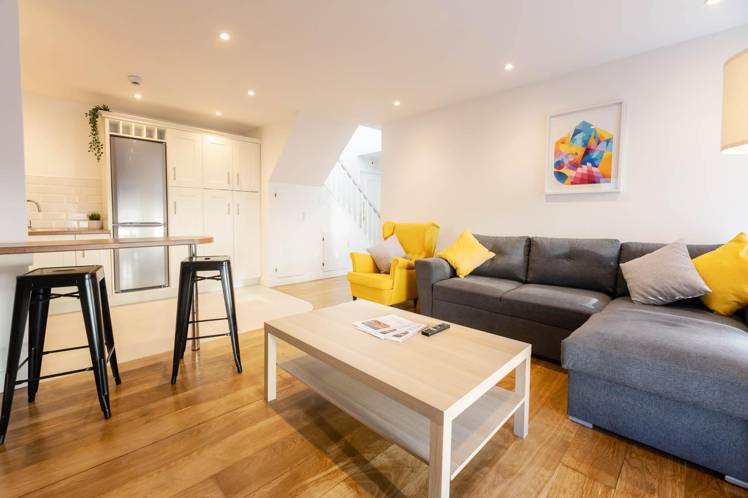 Modern Canal View Home, In City Centre, Sleeps 8 ゴールウェイ エクステリア 写真