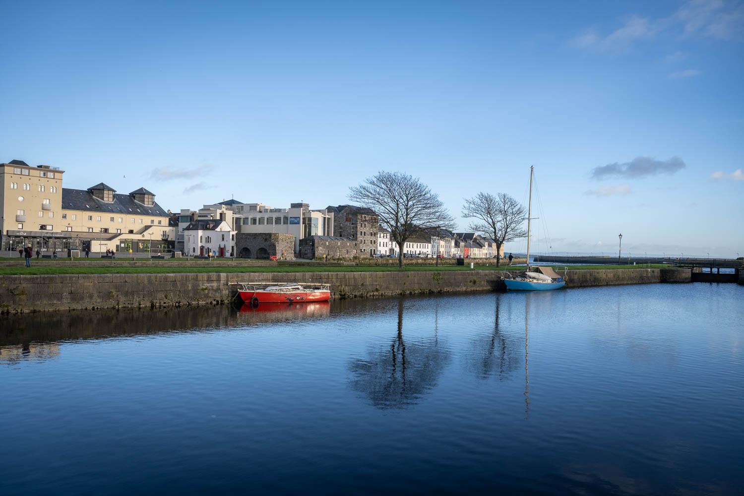 Modern Canal View Home, In City Centre, Sleeps 8 ゴールウェイ エクステリア 写真